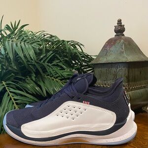 Mondo Forza Men’s White and Navy Tennis Shoe Sneakers